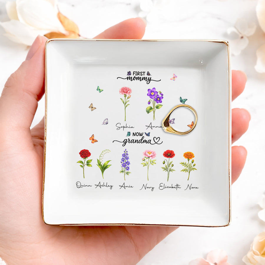 To My Grandma – First Mom, Now Grandma - Personalized Square Ceramic Dish - SCD_GM1 - SCD GM1 MK2